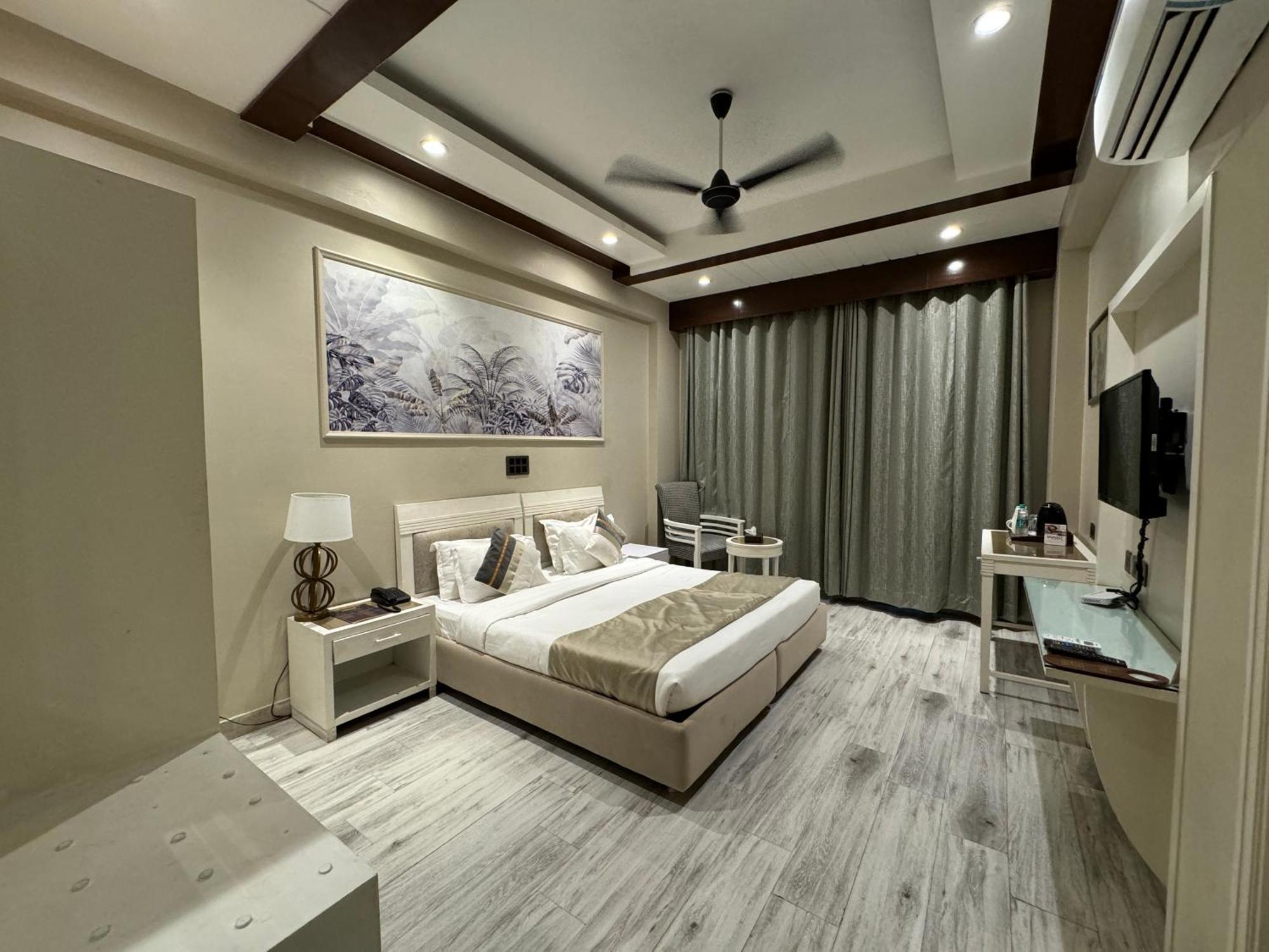 Skon Boutique By Orion Hotels Nueva Delhi Exterior foto