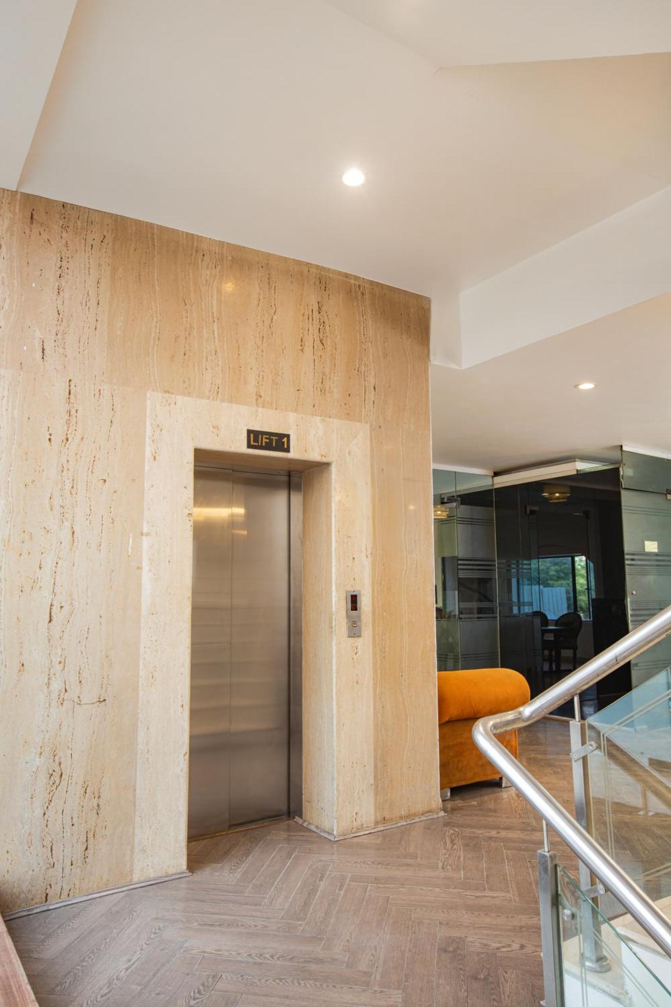 Skon Boutique By Orion Hotels Nueva Delhi Exterior foto