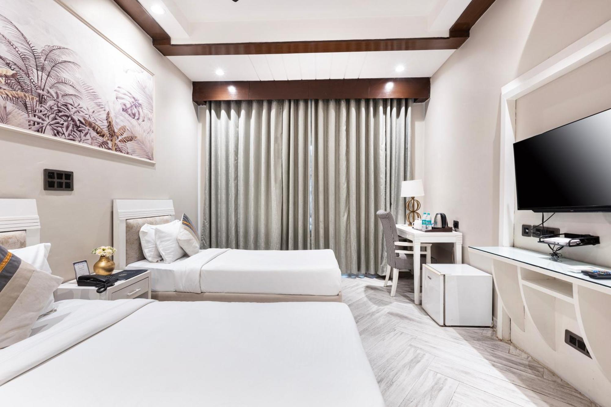 Skon Boutique By Orion Hotels Nueva Delhi Exterior foto